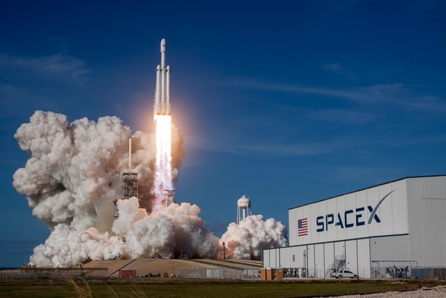 SpaceX will send a doge financed lunar mission, AI researchers find a method for AI to detect sarcasm and NFT market gets stabilized in our tech weekly news